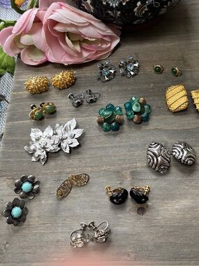 Vintage Clip-On Earrings (12 pair) lovely!